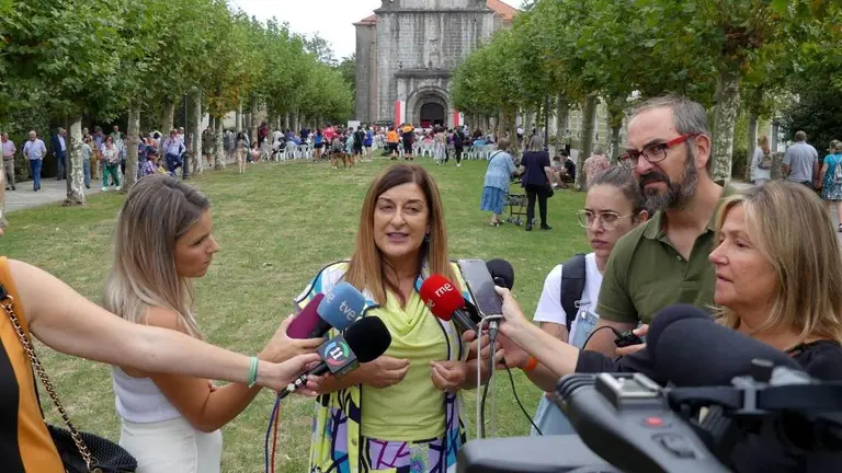 La presidenta del PP cántabro, María José Sáenz de Buruaga.