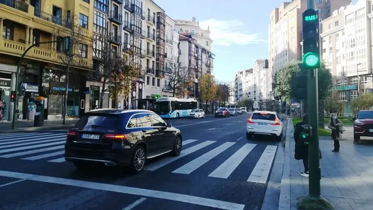 El PSOE pide cambios en las l&iacute;neas del TUS. R.A.