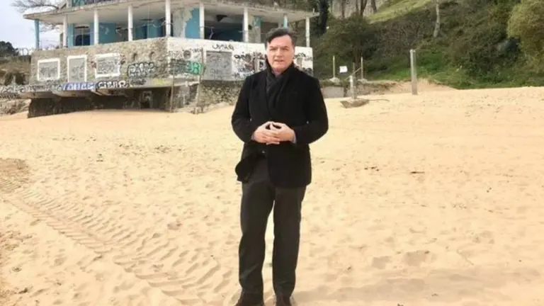 El edil de Vox en Santander, Guillermo P&eacute;rez-Cos&iacute;o, en la Horadada.