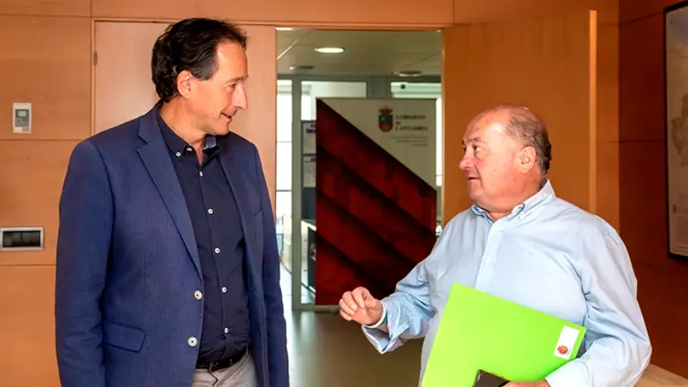 Reunión en el despacho del consejero de Obras Públicas, Ordenación del Territorio y Urbanismo
El consejero de Obras Públicas, Ordenación del Territorio y Urbanismo, José Luis Gochicoa.