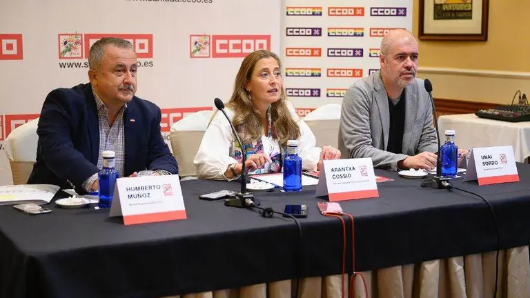 De izq, a derecha, Humberto Muñoz, Arantxa Cossío y Unai Sordo Fotos Pedro Puente Hoyos