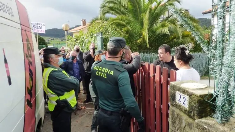 Ocupas en Meruelo. R.A.