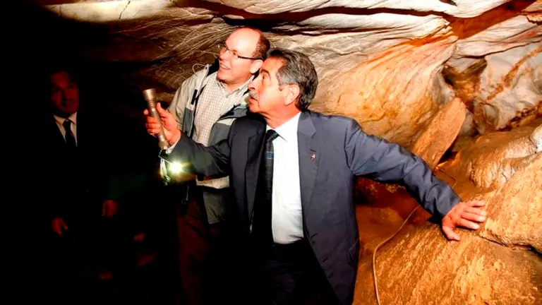 Visita a las cuevas del Castillo, en Puente Viesgo.