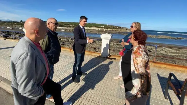 El edil del PSOE, Daniel Fern&aacute;ndez, visit&oacute; La Maruca.