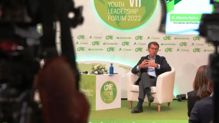 Nu&ntilde;ez Feij&oacute;o en el foro de Santander.