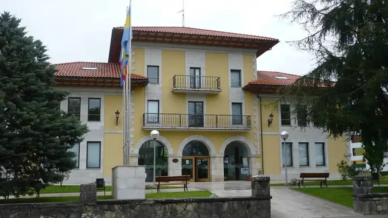 Ayuntamiento de Entrambasaguas. R.A.
