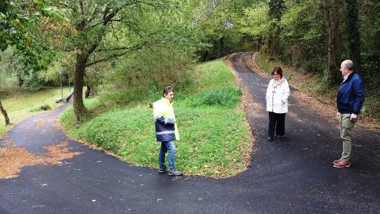 Caminos mejorados en San Vicente de la Barquera.