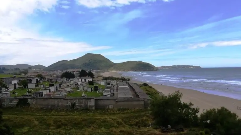 Cementerio, ubicado en la zona de Berria, en Santoña R.A.