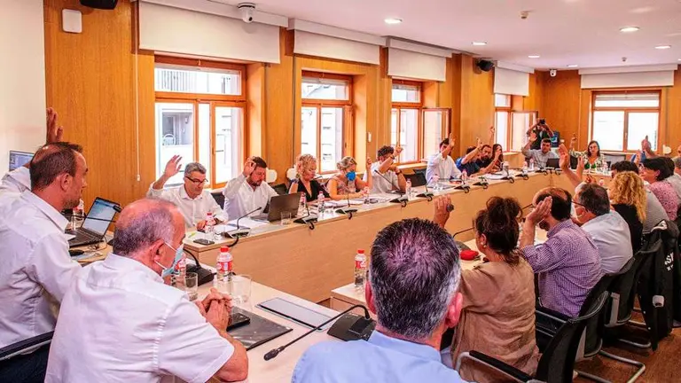 Pleno del Ayuntamiento de Torrelavega.