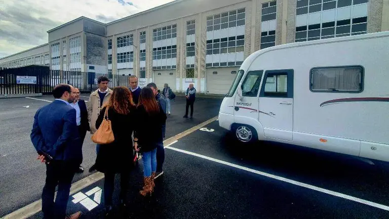 Zona habilitada para autocaravanas en Torrelavega.