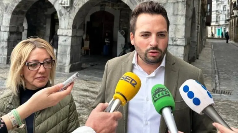 Representantes del PP en Castro Urdiales.