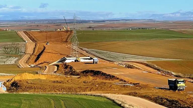 Tramo Calahorra de Boedo-Alar del Rey (LAV Palencia-Santander).