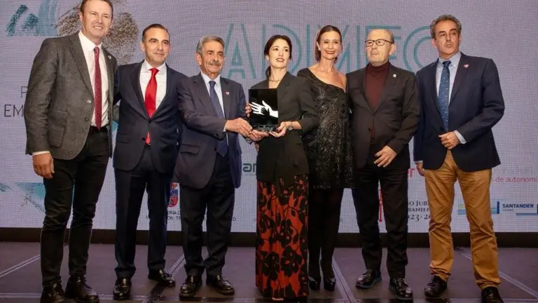 Acto de entrega del premio Empresaria del año en Cantabria.