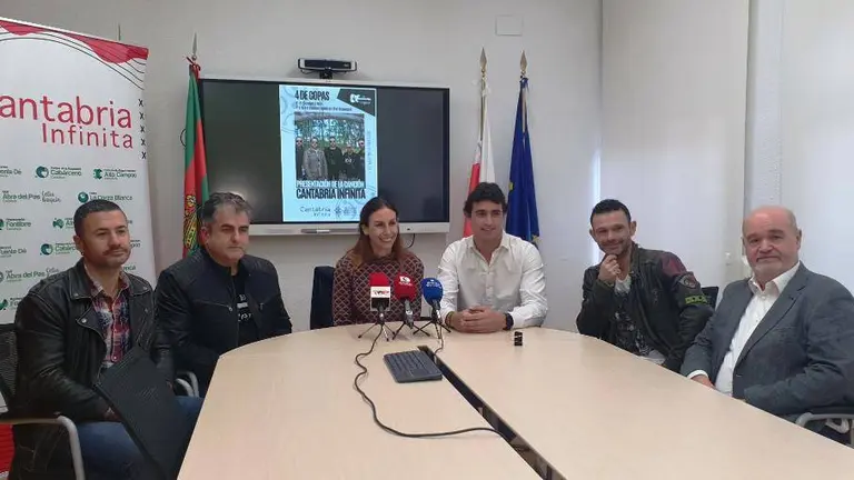 Presentaci&oacute;n del concierto de 4 de Copas.