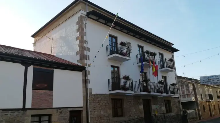 Ayuntamiento de Molledo. R.A.