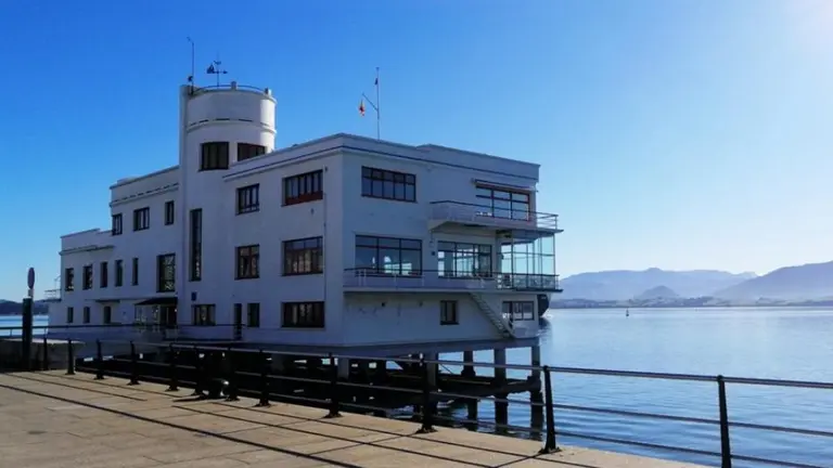 Edificio del Club Marítimo en Santander. R.A.