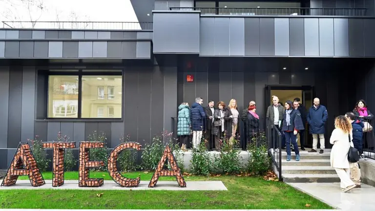 Centro C&iacute;vico Fernando Ateca, en Santander.