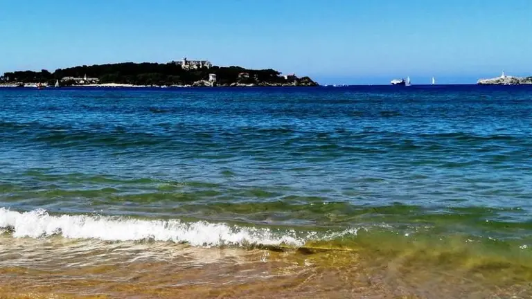 El proyecto busca mejorar la seguridad en las playas de Cantabria.