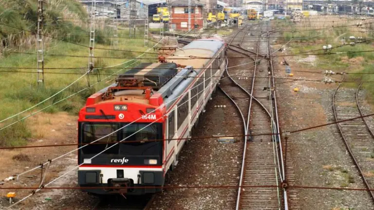 El sindicato CCOO denuncia contratos parciales que deberían ser a jornada completa.