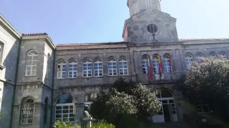 Instituto Marqu&eacute;s de Manzanedo en Santo&ntilde;a. R.A.