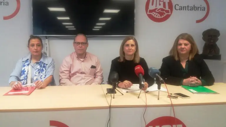 Representantes sindicales en la rueda de prensa sobre el SUAP de Castro Urdiales.