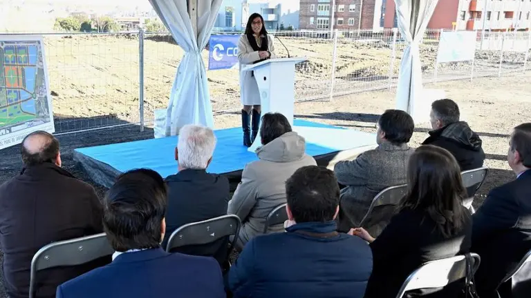 Presentaci&oacute;n del proyecto de urbanizaci&oacute;n en El Alisal, en Santander.