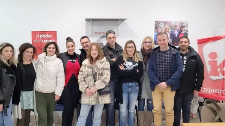 Reunión de Podemos e Iu con el Comité de Empresa de Mercadona.