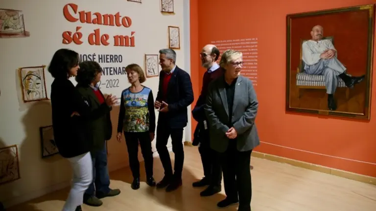 Inauguración de la muestra sobre el poeta José Hierro en Santander.