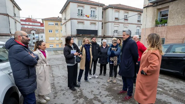 Visita al Barrio Obrero de Santander.