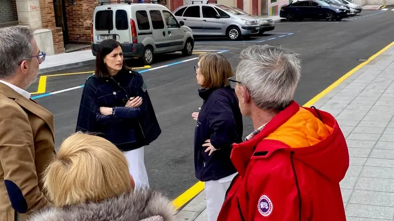Asfaltado de la calle La Amistad, en Santander.