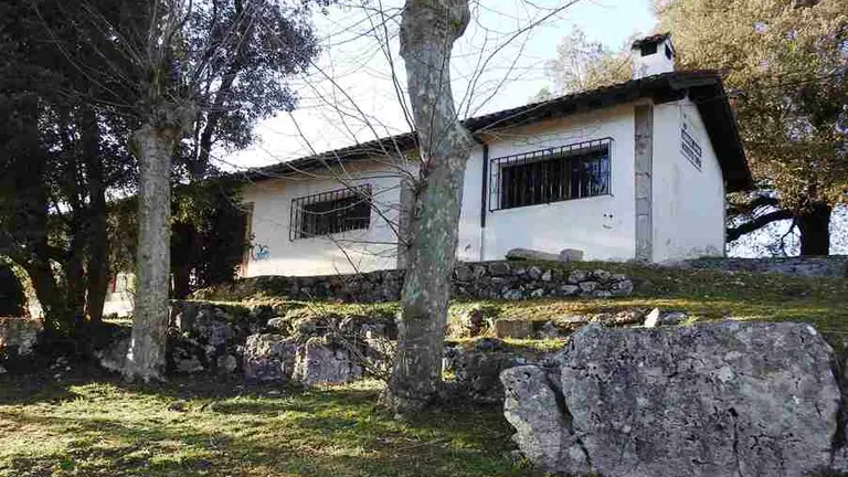 Albergue de Rucandio, en Riotuerto.