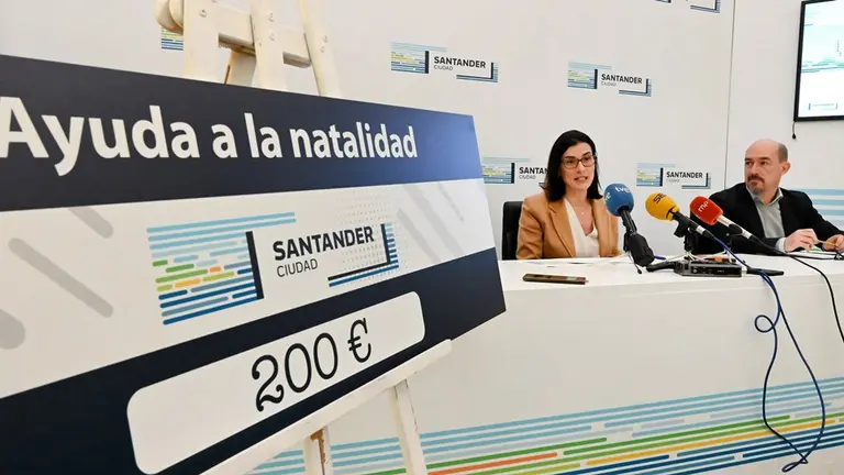 Presentadas las ayudas a la natalidad.