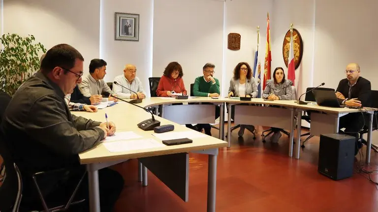 Salón de Plenos en Comillas.