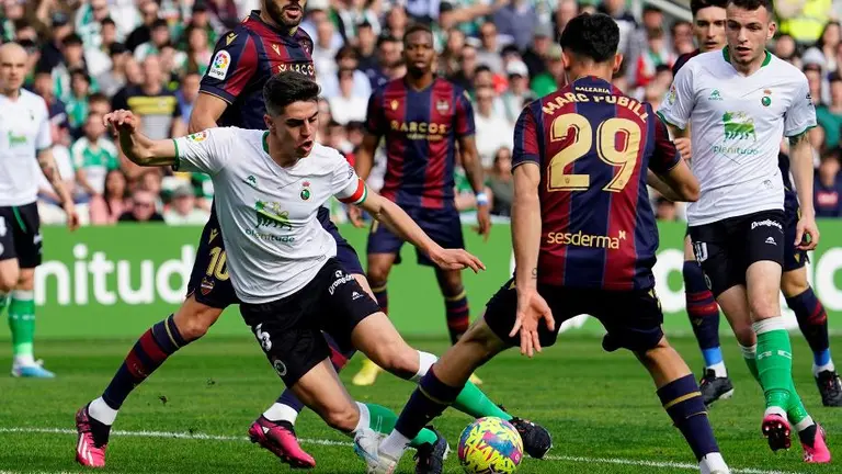 El Racing se medirá al Burgos el día 1 de abril.