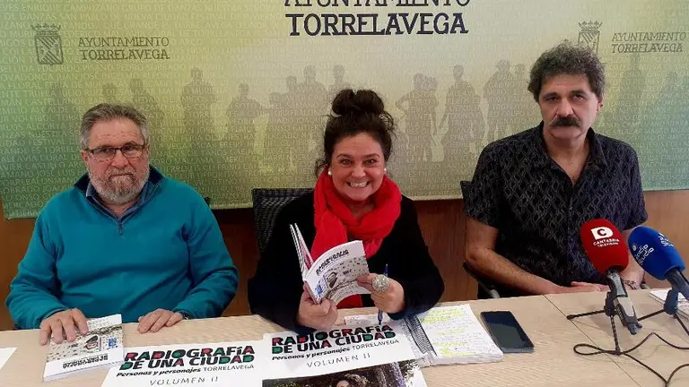 Presentación de la exposición en Torrelavega.