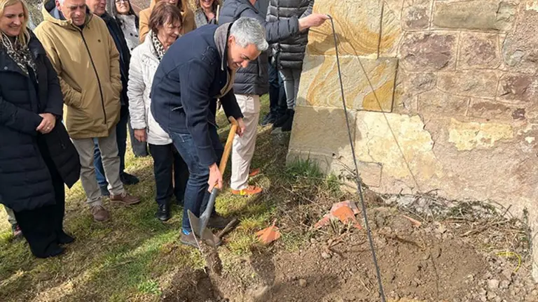 Acto de la colocación de la primera piedra en Fontibre.