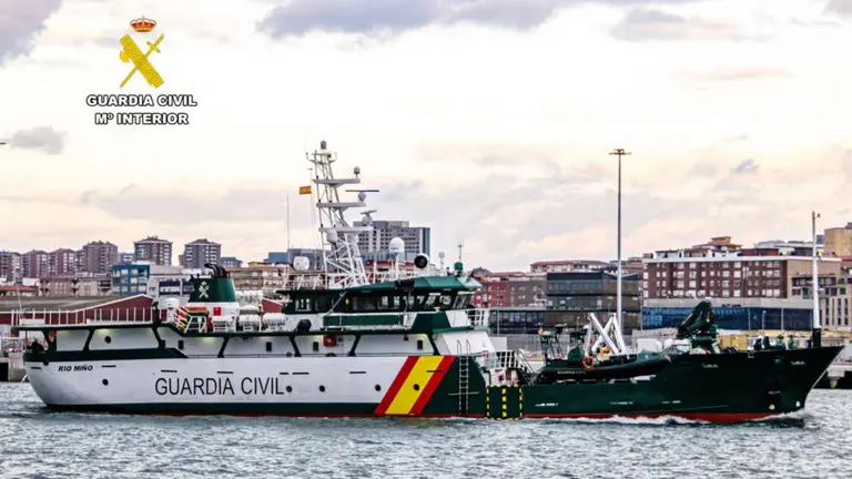 La Guardia Civil participa en la búsqueda del desparecido.