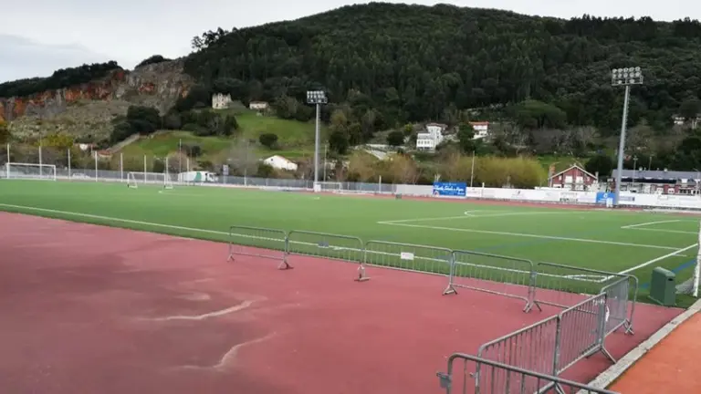 Campo de hierba artificial del Paloma. R.A.