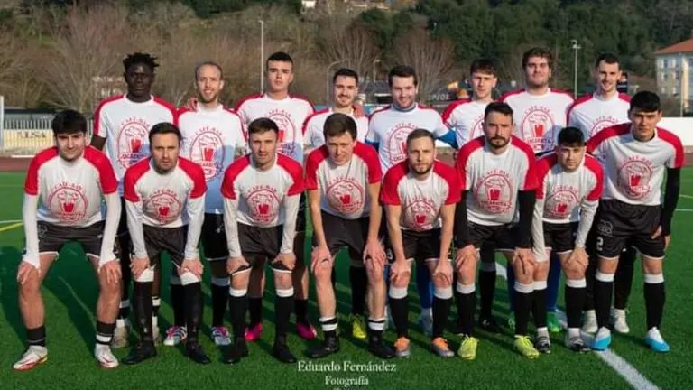 El Santoña se juega la fase de ascenso en la recta final.