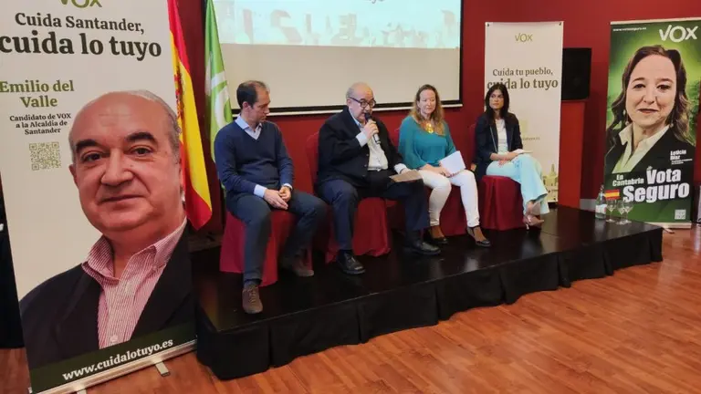 Vox presentó su programa electoral.