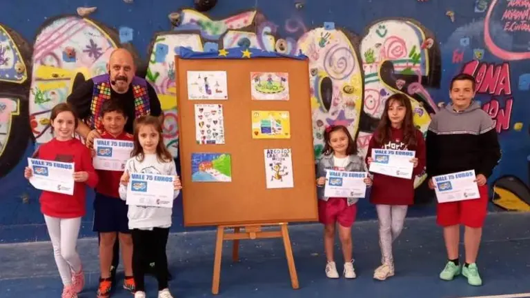 Entrega de premios del Concurso de Dibujo sobre Europa.