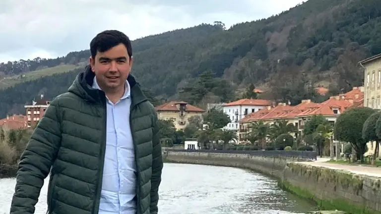 El candidato del PP en Limpias,