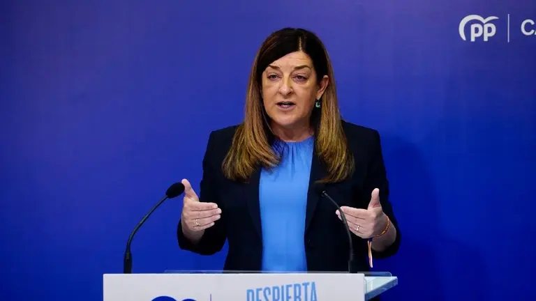 La candidata popular, María José Sáenz de Buruaga, habla sobre vivienda.