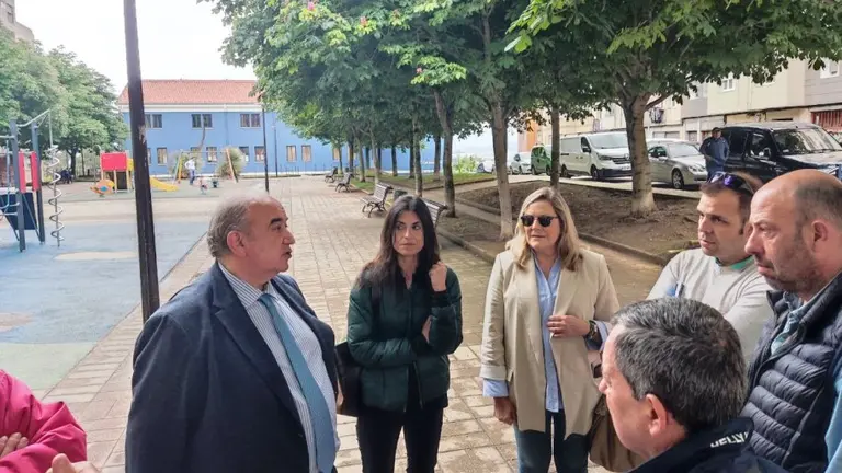 Vox de Santander se reunión con los vecinos.