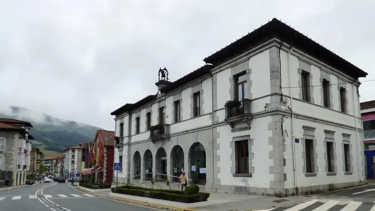 Ayuntamiento de Ramales de la Victoria. R.A.