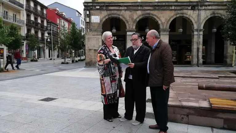 Presentación de la cubrición de la Plaza Mayor en Torrelavega.