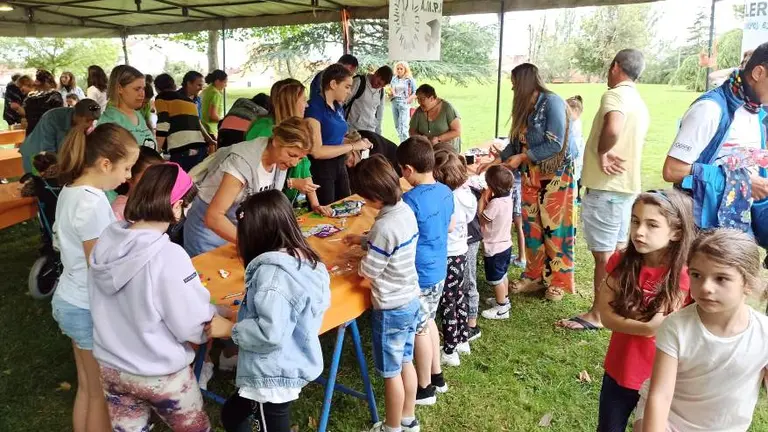 D&iacute;a de la Amistad Escolar en El Astillero.