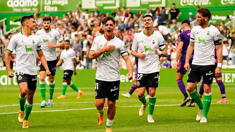 Triunfo del Racing por 3-1 ante el Cartagena.