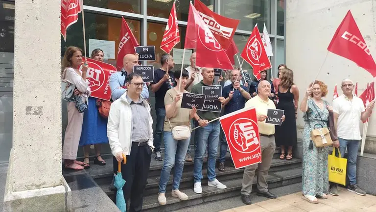 Concentraci&oacute;n de los Inspectores de Trabajo en Santander.