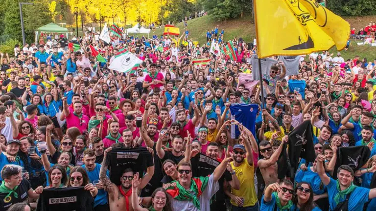 Peñas en las Fiestas de Torrelavega.